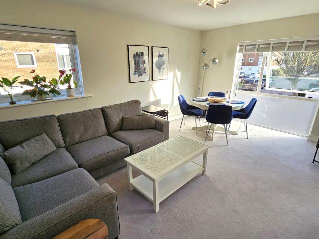 Apartment at Love Lane, Aveley