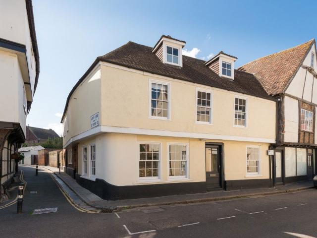 Apartment at Love Lane, Sandwich