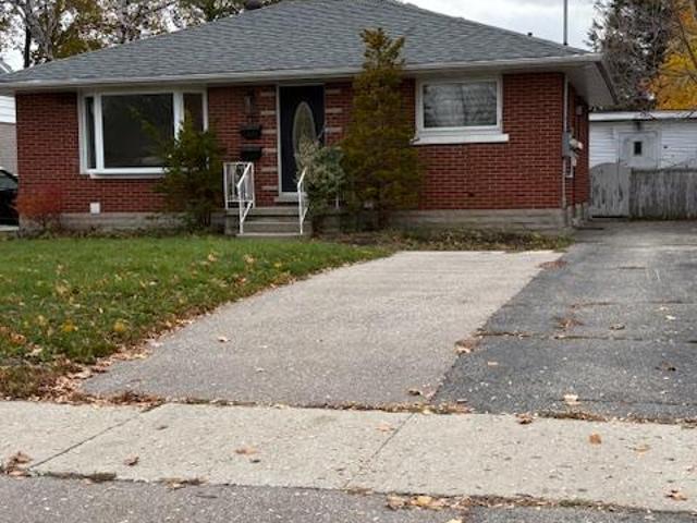 apartment at LOWER – 139 BYRON AVENUE