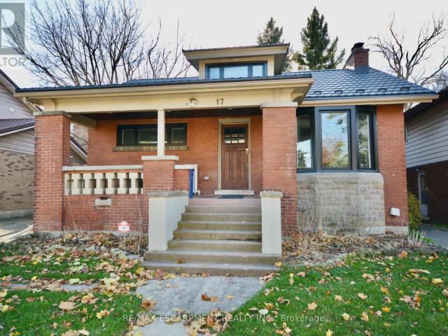 apartment at LOWER 17 INVERNESS AVENUE W, Hamilton, Ontario, L9C1A1
