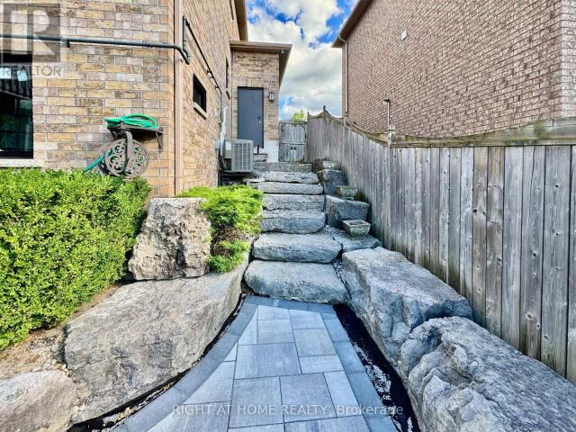 apartment at LOWER 20 PRINCE OF WALES DRIVE, Barrie, Ontario, L4N0T5