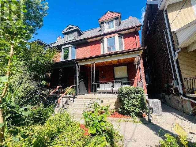 apartment at LOWER 263 GRACE STREET, Toronto, Ontario, M6G3A7