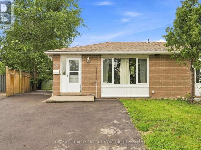 apartment at LOWER 33 GARSIDE CRESCENT, Brampton, Ontario, L6S1H5