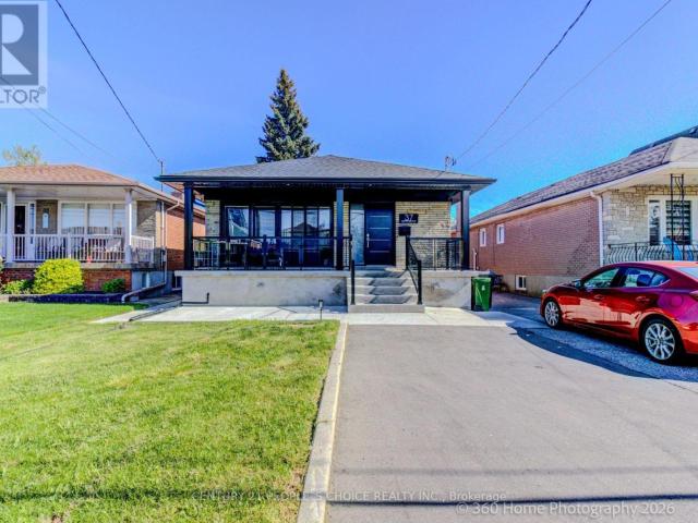 apartment at LOWER 37 BENTWORTH AVENUE, Toronto, Ontario, M6A1P1