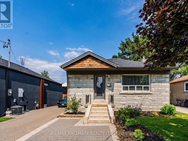 apartment at LOWER 41 TREEVIEW DRIVE, Toronto, Ontario, M8W4C1