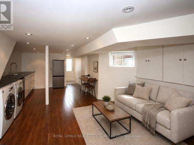 apartment at LOWER 506 MANNING AVENUE, Toronto, Ontario, M6G2V7