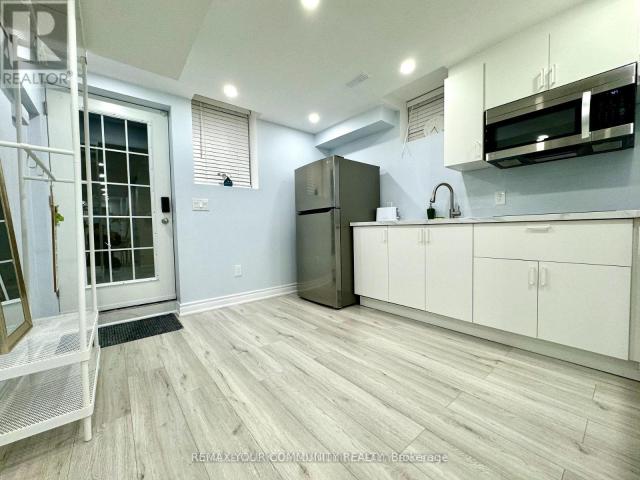 apartment at LOWER 51 CAYTON CRESCENT, Bradford West Gwillimbury, Ontario, L3Z0V9