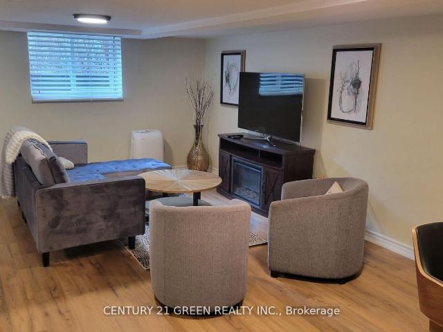 apartment at LOWER 58 SOUTH KINGSWAY, Toronto, Ontario, M6S3T3