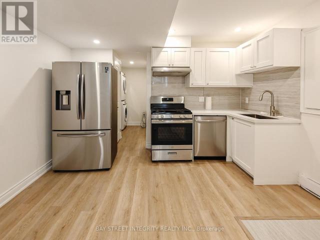 apartment at LOWER 598 CRAWFORD STREET, Toronto, Ontario, M6G3K2
