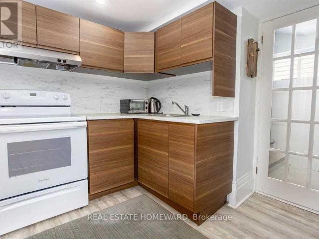 apartment at LOWER 81 SWEETLAND AVENUE, Ottawa, Ontario, K1N7T9