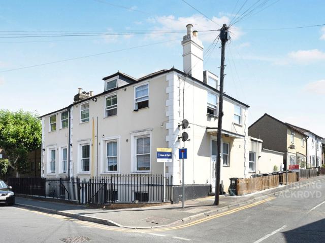 Apartment at Lower Road, Greater London