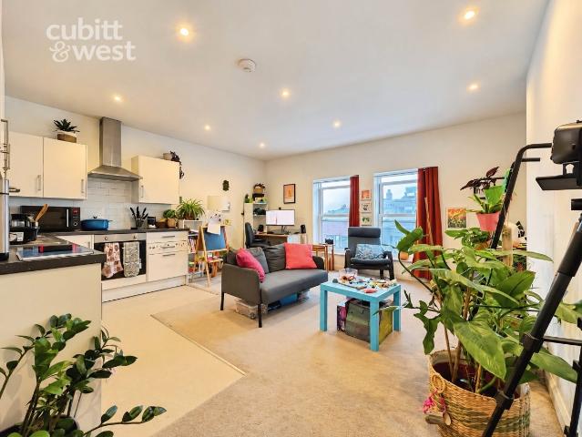 Apartment at Marine Parade, Arun