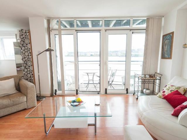 Apartment at Lowestoft Mews, Greater London