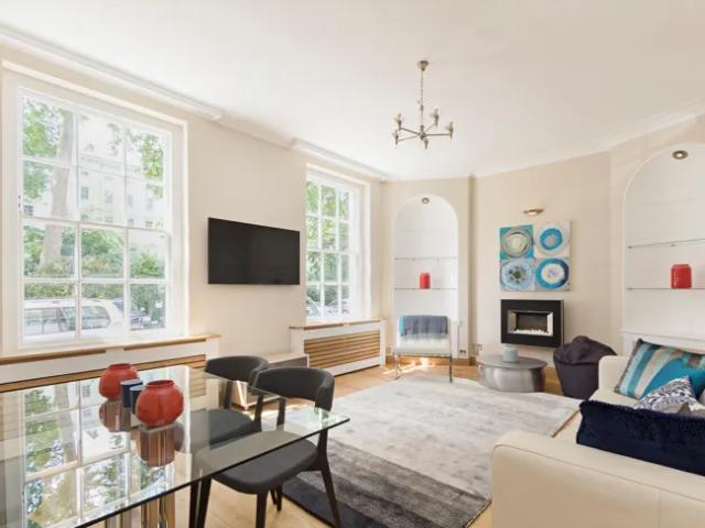 Apartment at Lowndes Square, City of Westminster