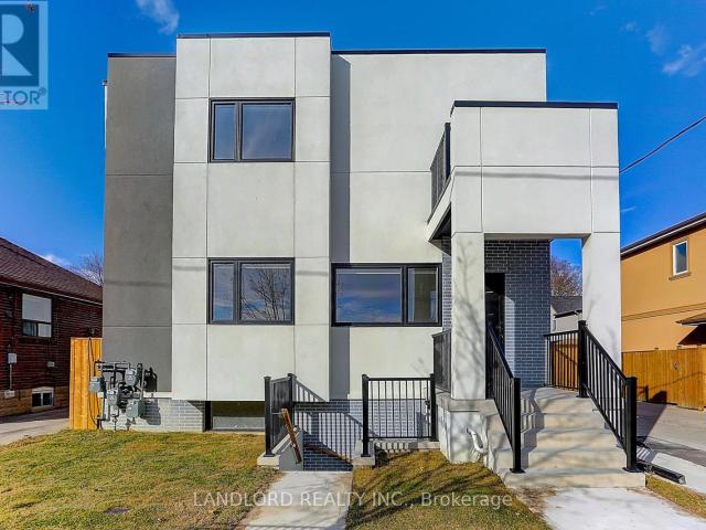 apartment at LOWR RR 2004 LAWRENCE AVENUE W, Toronto, Ontario, M9N1H4