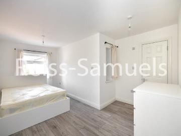 Apartment at Lockesfield Place, Greater London