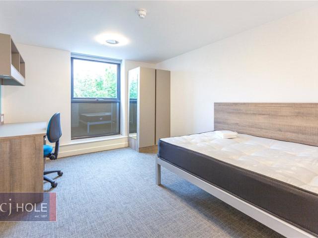 Apartment at Long Down Avenue, Bristol