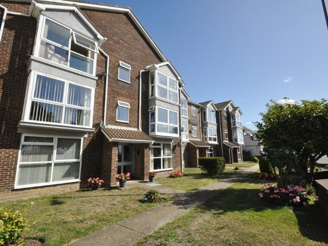 Apartment at London Road, Castle Point