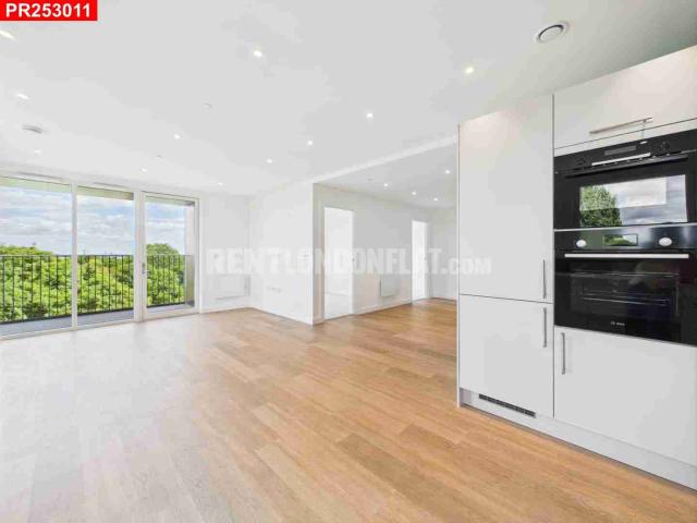 Apartment at London Road, Borough of Spelthorne