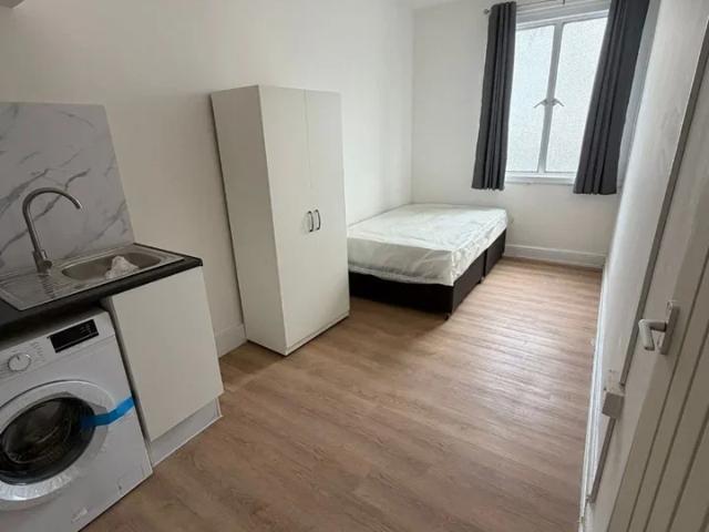 Apartment at London Road, Greater London