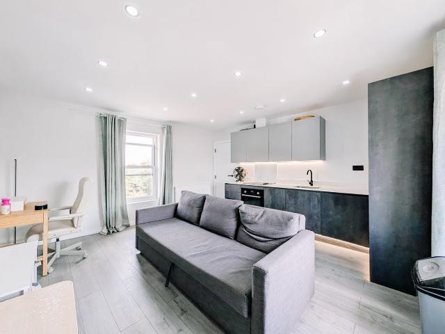 Apartment at London Road, Sevenoaks