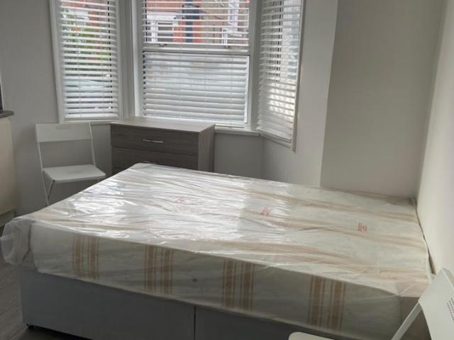 Apartment at La Rose Lane, Greater London