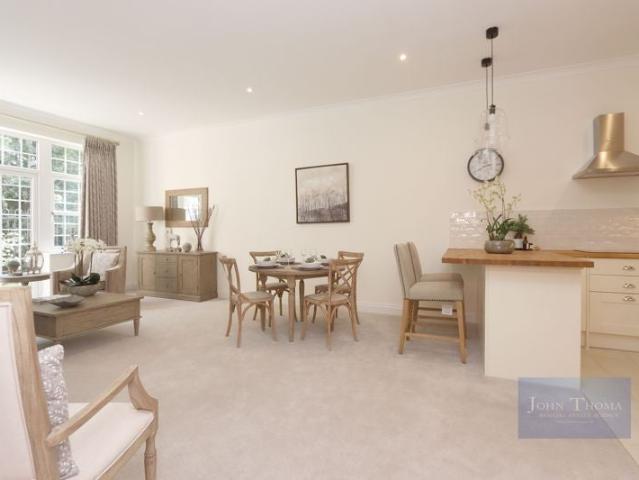 Apartment at Lambourne Road, Epping Forest
