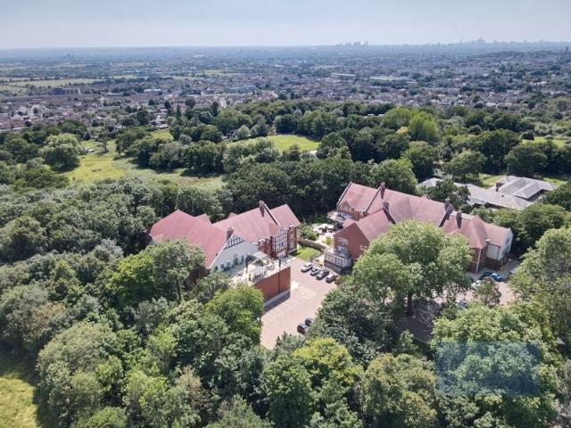 Apartment at Lambourne Road, Epping Forest