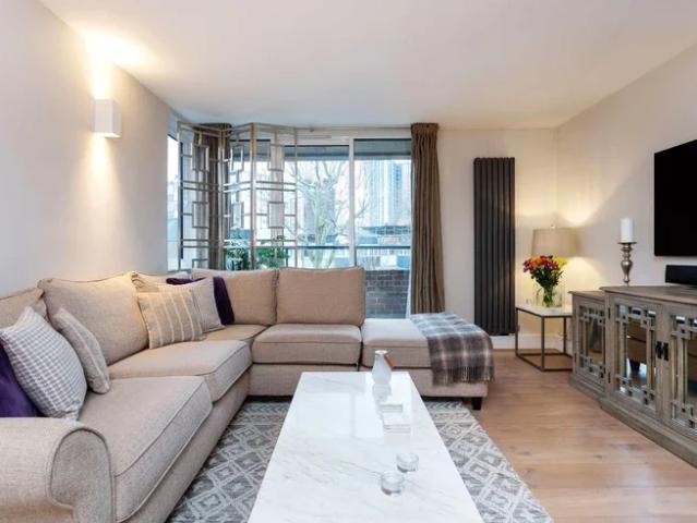 Apartment at Lancaster Grove, Greater London