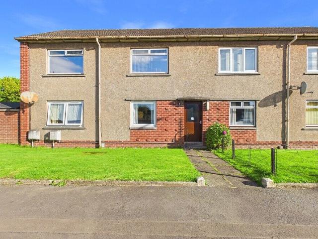 Apartment at Lang Avenue, Renfrew