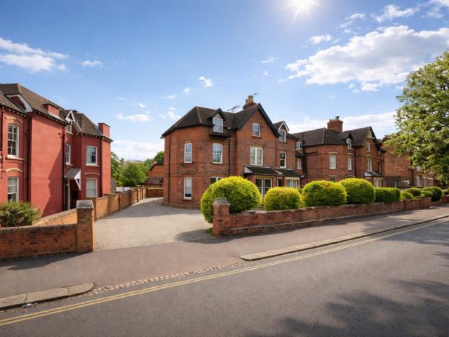 Apartment at Lansdowne Road, Bedford