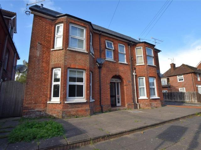 Apartment at Lansdowne Road, East Hampshire