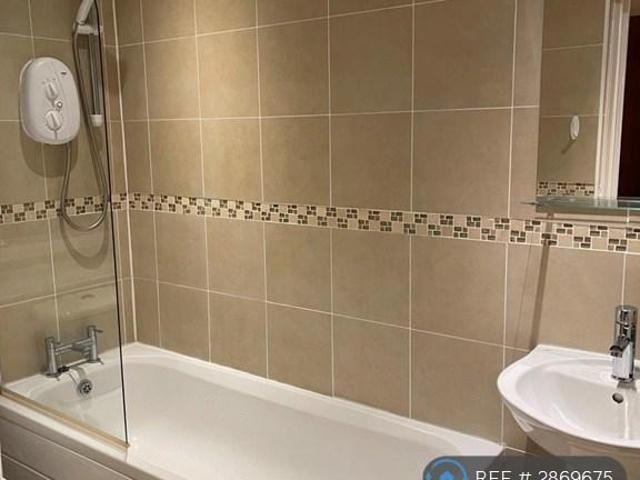 Apartment at Leyden Court, Glasgow