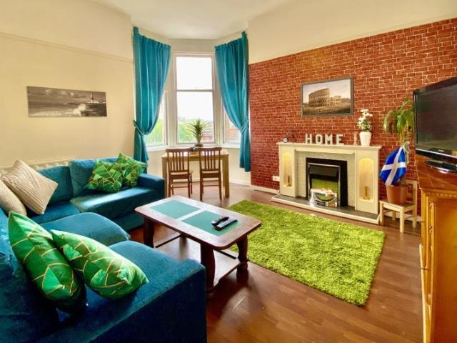 Apartment at Leyden Court, Glasgow