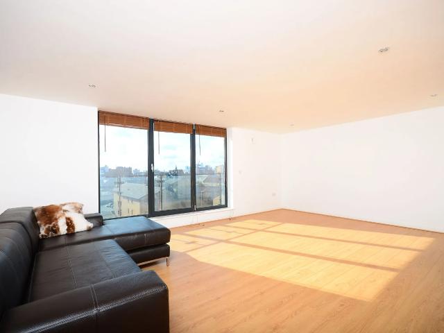 Apartment at Leytonstone Road, Greater London