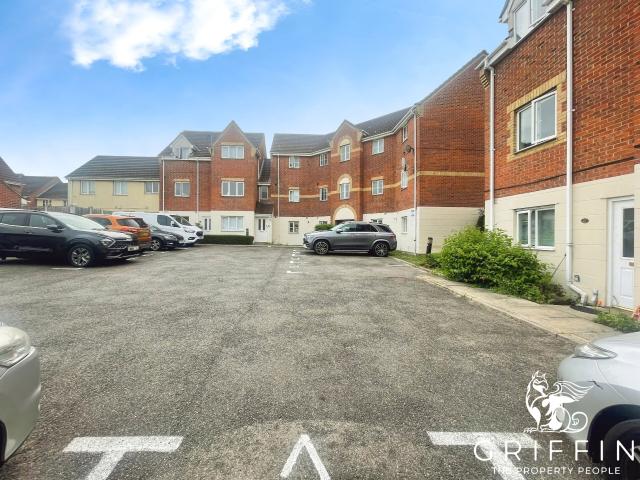 Apartment at Lennox Close, South Ockendon