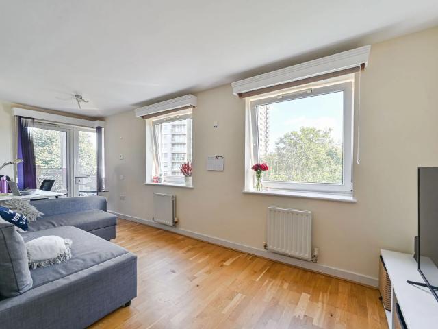 Apartment at Leo Street, Greater London