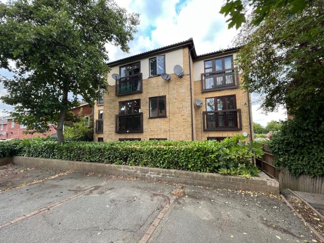 Apartment at Leonard Avenue, Dartford