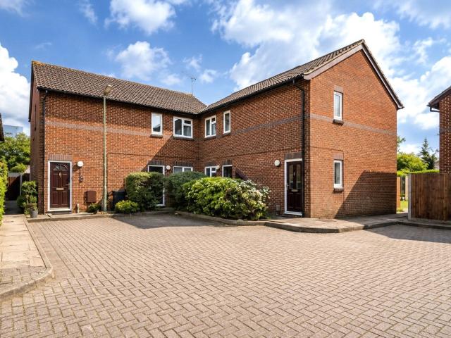Apartment at Little Mead, Woking