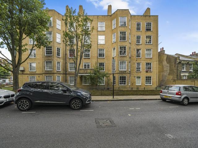 Apartment at Liverpool Road, Greater London