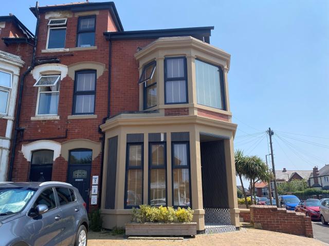 Apartment at Lightburne Avenue, Borough of Fylde