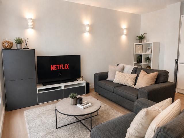 Apartment at Lincoln Road, Mole Valley