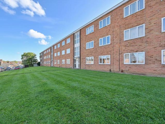 Apartment at Linden Lea, Watford