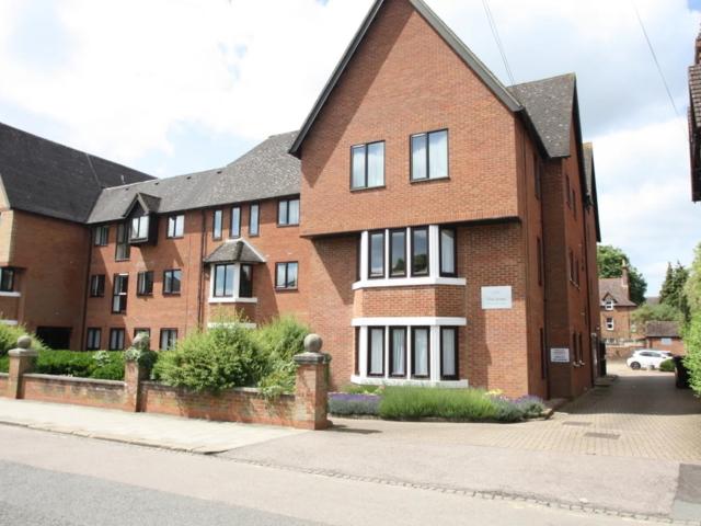 Apartment at Linden Road, Bedford