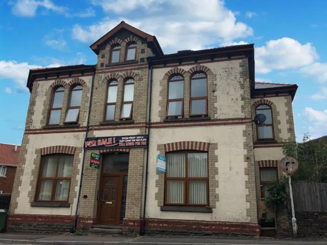 Apartment at Llantrisant Road, Pontypridd