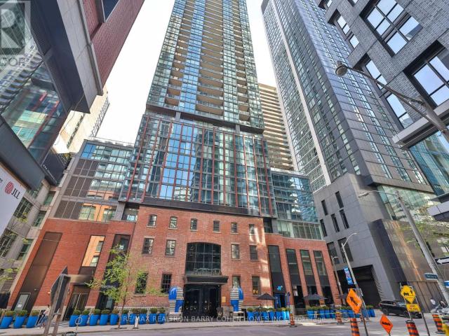 apartment at LPH4101 88 BLUE JAYS WAY, Toronto, Ontario, M5V2G3