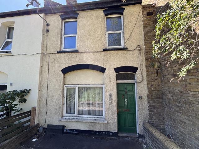 Apartment at Luton Road, Chatham