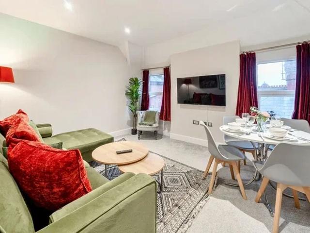 Apartment at Lynchford Road, Rushmoor