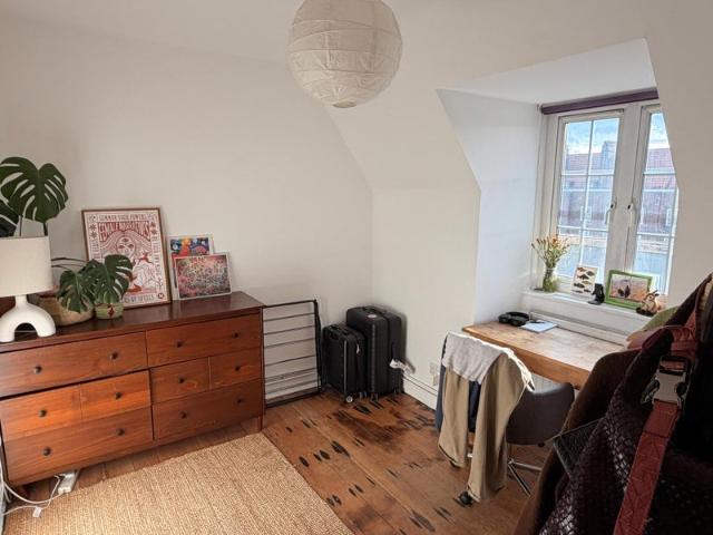 Apartment at Lynmouth Road, Greater London