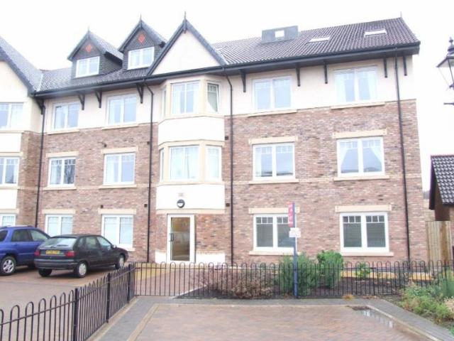 Apartment at M6, Carleton